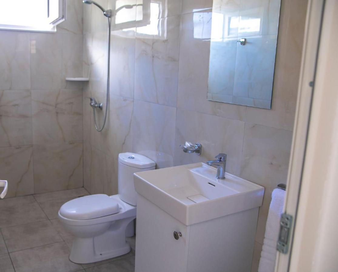 Hotel Besani Durres Bagian luar foto