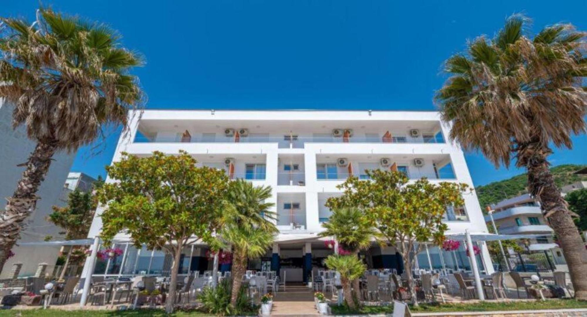 Hotel Besani Durres Bagian luar foto